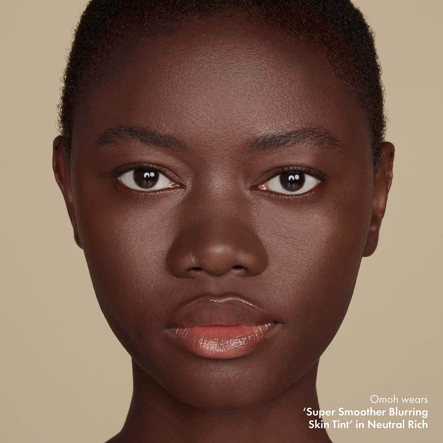 SUPER SMOOTHER BLURRING SKIN TINT (TINTE HIDRATANTE PARA LA PIEL)